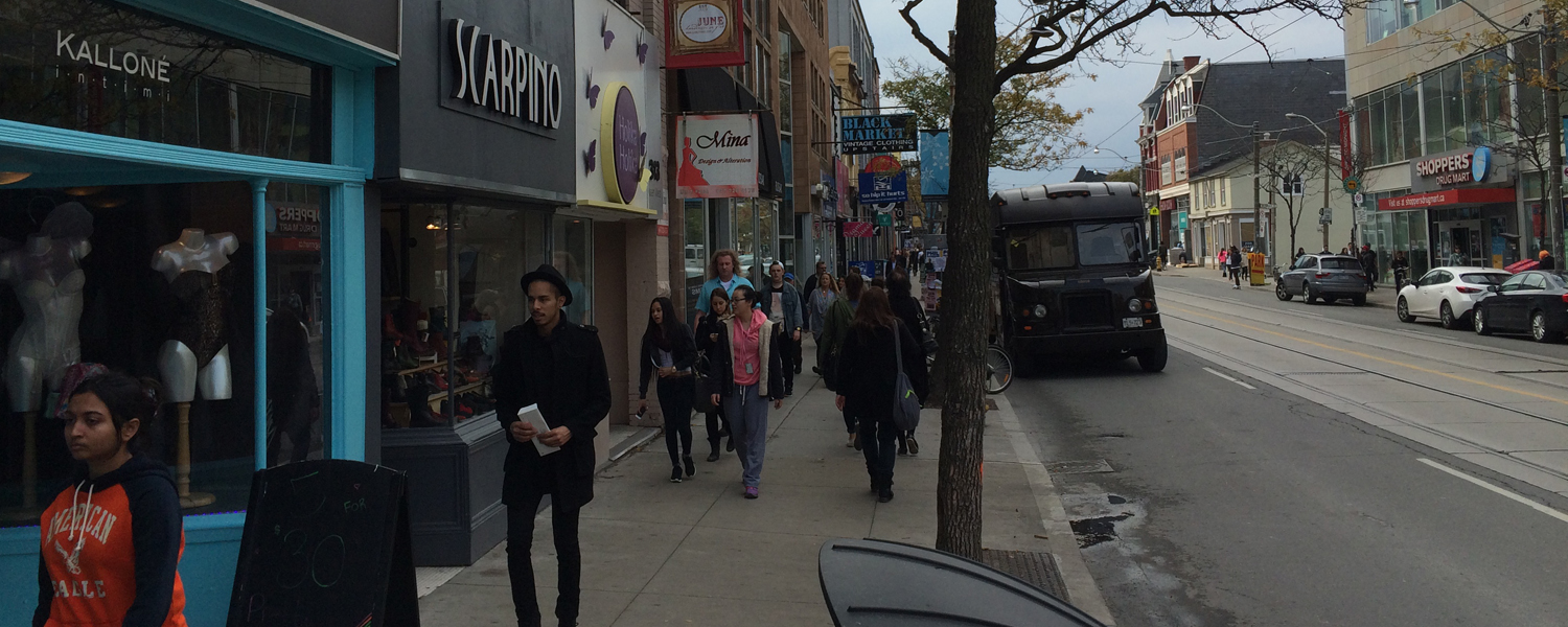 Retail Signage: The art of the blade sign